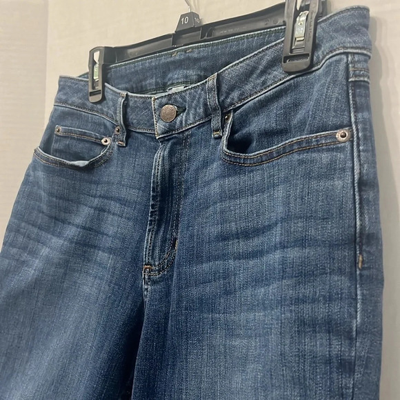 L.L. Bean Women's True Shape Jeans, High-Rise Bootcut Size 12 - Picture 3 of 7